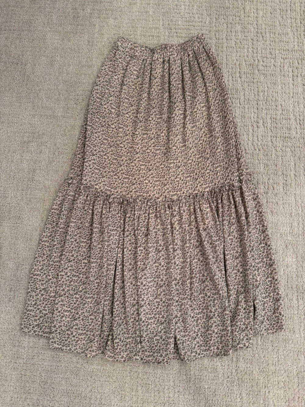 Tiered Midi Skirt in Beige Floral Print